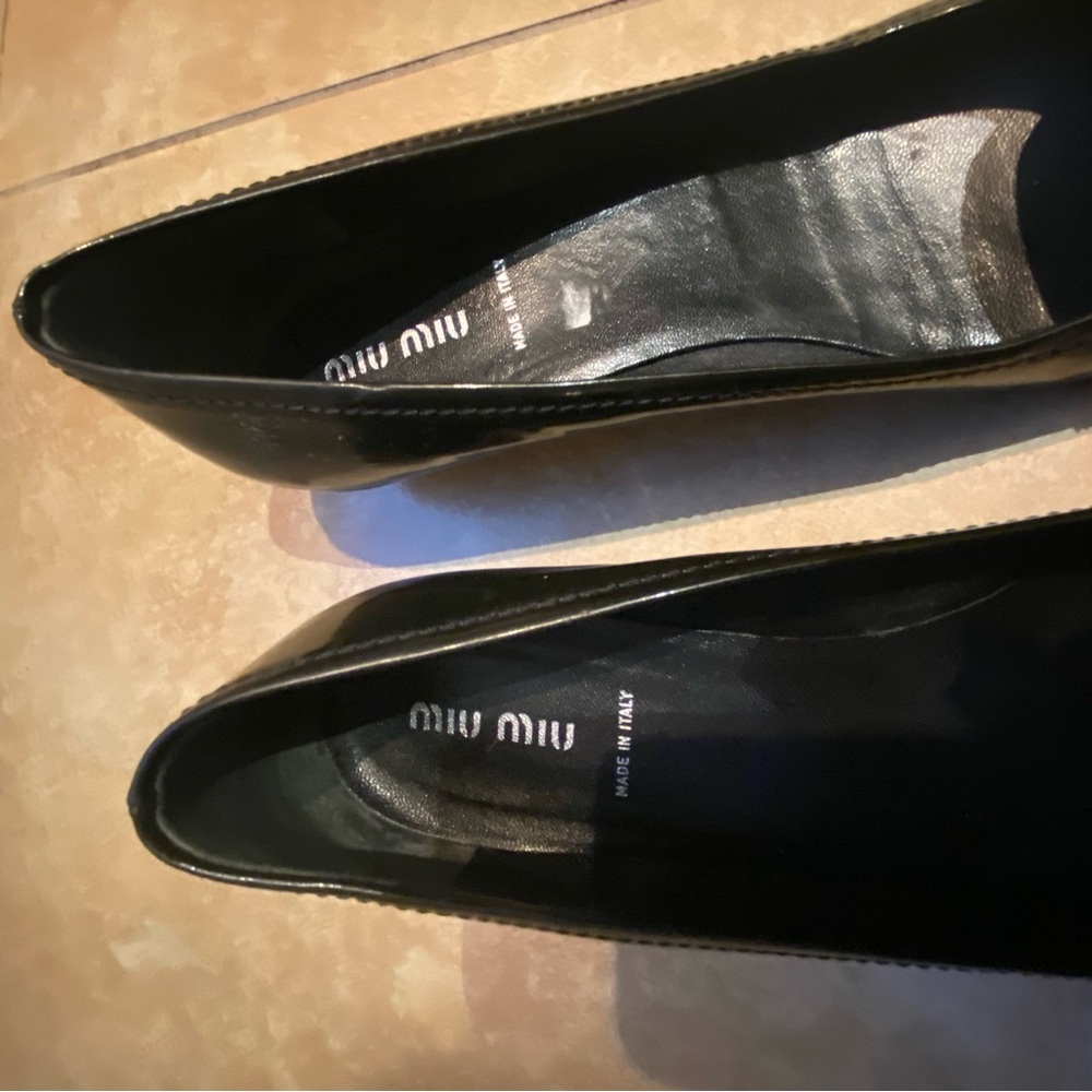 SOLD Miu Miu Charcoal Grey Patent Leather Loafer Flats Size 38 - Picture 5 of 10
